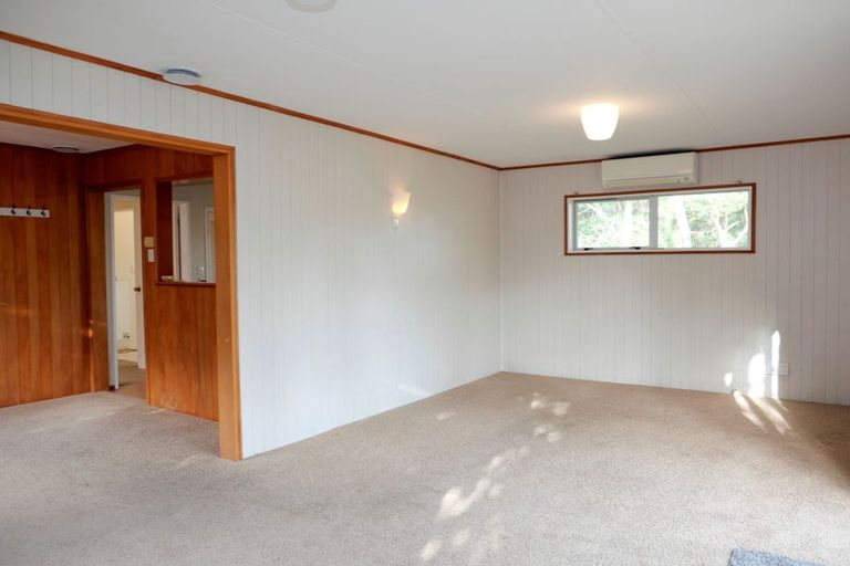 Photo of property in 136 Ruapehu Street, Paraparaumu, 5032
