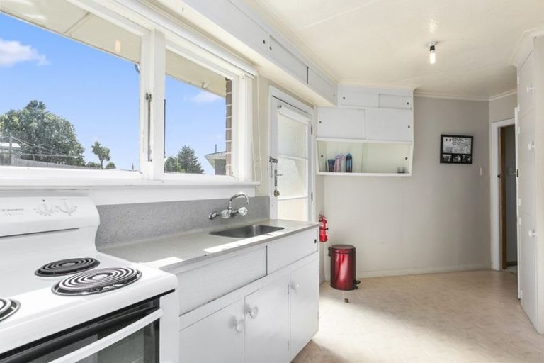 Photo of property in 2 Stephen Street, Halfway Bush, Dunedin, 9010