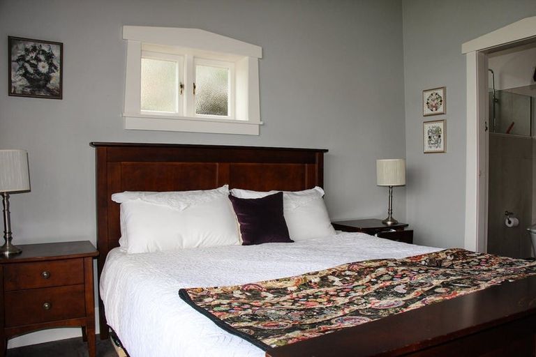 Photo of property in 90a Awa Road, Seatoun, Wellington, 6022