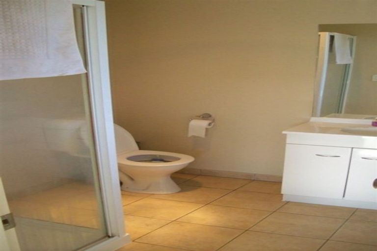 Photo of property in 15 Harrys Way, Redwood, Christchurch, 8051