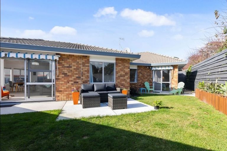 Photo of property in 2/304 Otumoetai Road, Otumoetai, Tauranga, 3110