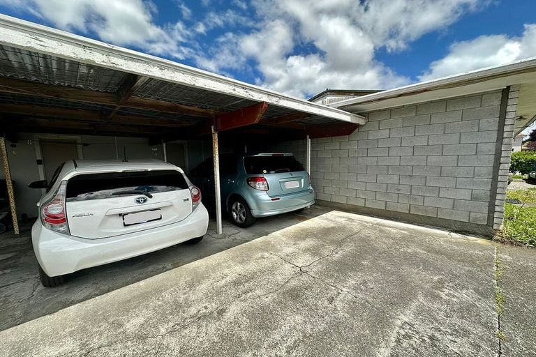 Photo of property in 2/299 Ruahine Street, Terrace End, Palmerston North, 4410