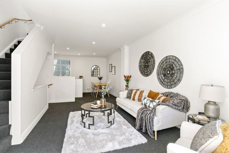 Photo of property in 9 Murphy Street, Thorndon, Wellington, 6011