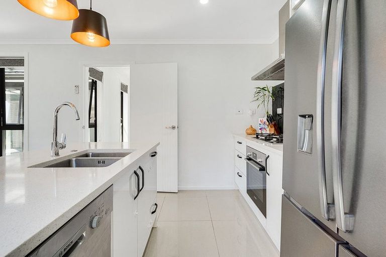 Photo of property in 23 Inuwai Street, Glenview, Hamilton, 3206