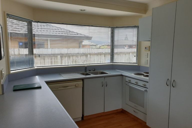 Photo of property in 87 Leighton Avenue, Waiwhetu, Lower Hutt, 5010