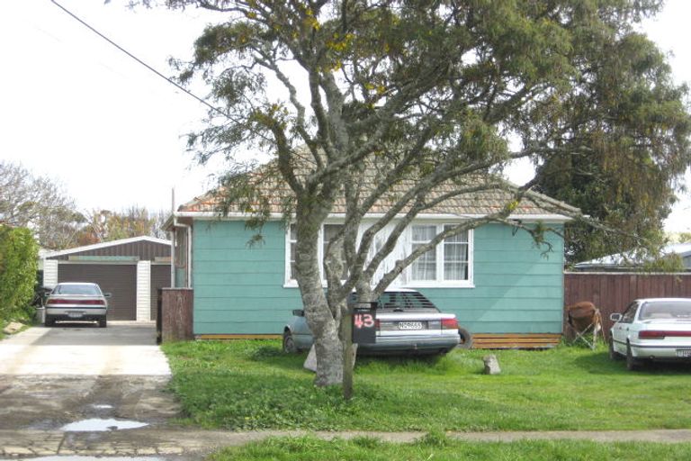 Photo of property in 43 Seymour Street, Waitara, 4320