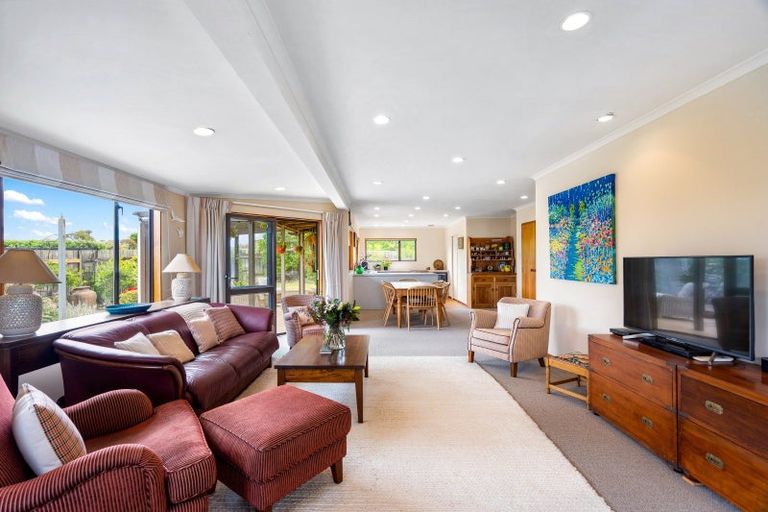 Photo of property in 77 Rogers Road, Bay View, Napier, 4104