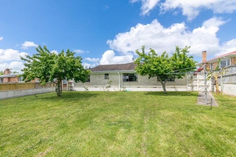 Photo of property in 51 Newcastle Road, Dinsdale, Hamilton, 3204