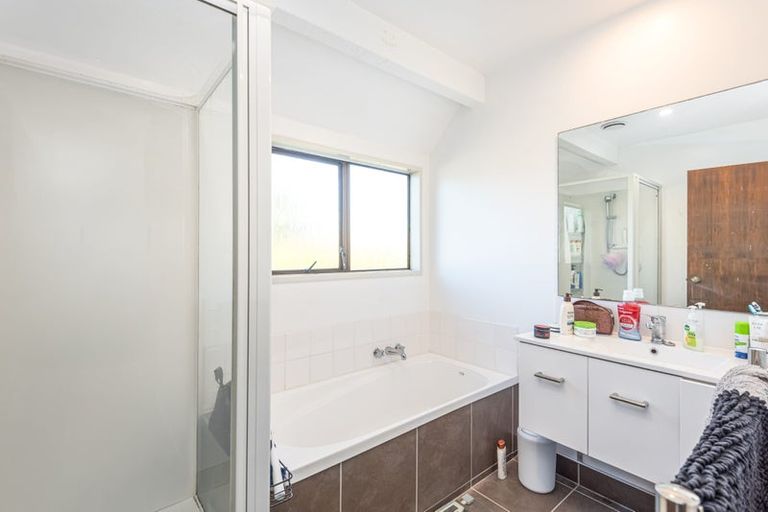 Photo of property in 27 Wadeley Road, Ilam, Christchurch, 8041