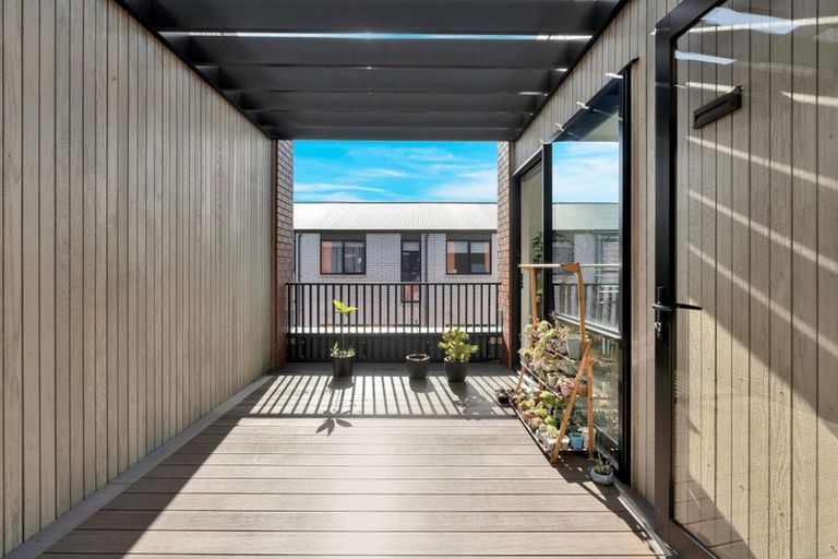 Photo of property in 2 Kerewhenua Crescent, Hobsonville, Auckland, 0616