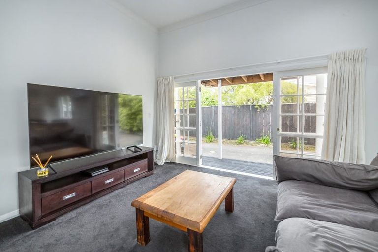 Photo of property in 10 Philip Street, Carterton, 5713