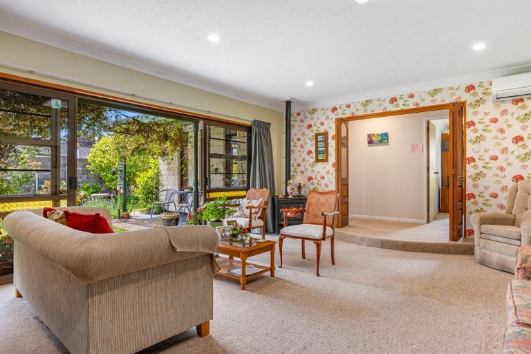 Photo of property in 21 Sefton Street, Belfast, Christchurch, 8051