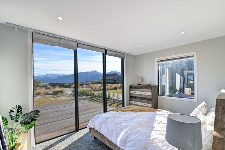 Photo of property in 19 Glenfiddich Road, Jacks Point, Queenstown, 9371