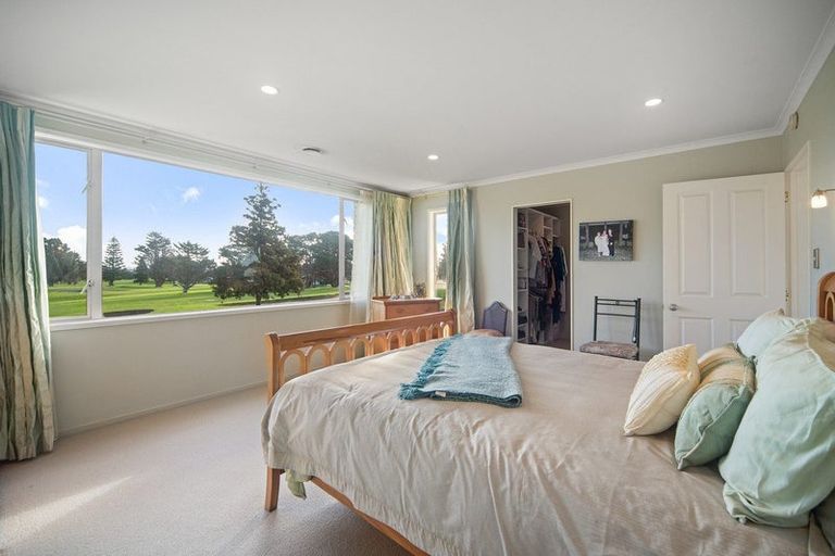 Photo of property in 11 Charles Miller Court, Clarks Beach, 2122