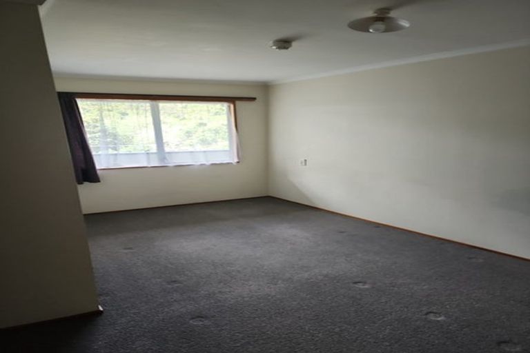 Photo of property in 22 Shortland Street, Regent, Whangarei, 0112