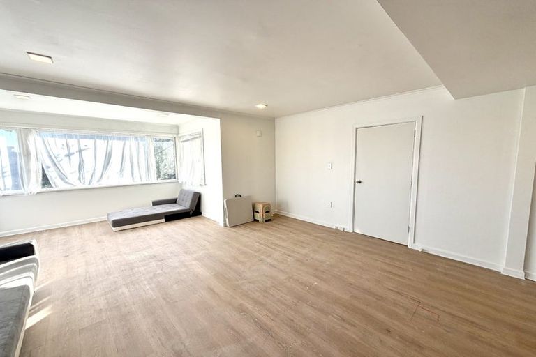 Photo of property in 50 Routley Drive, Glen Eden, Auckland, 0602