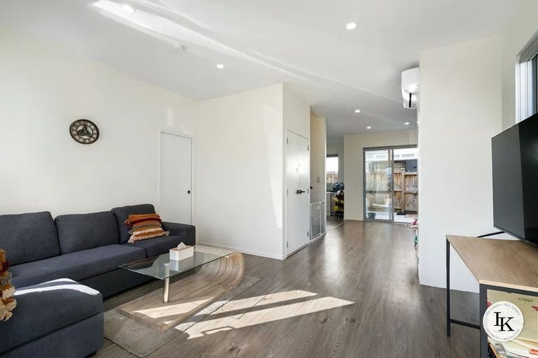 Photo of property in 44 Tumu Road, Papakura, 2110