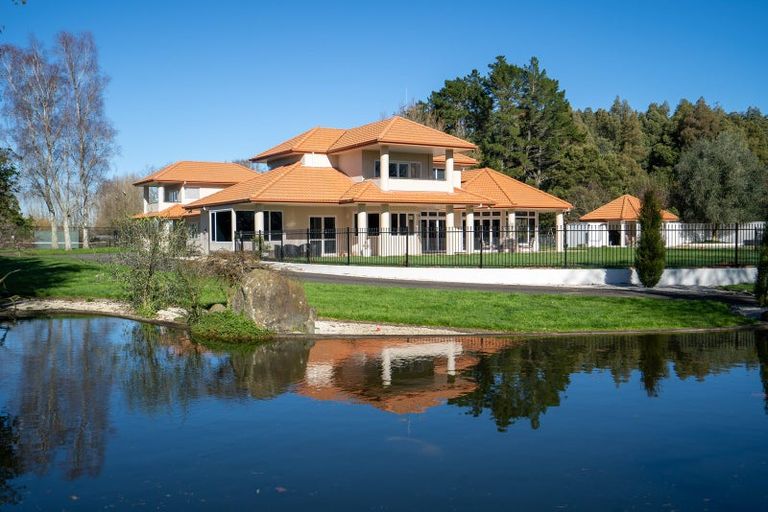 Photo of property in 2/105 Peake Road, Cambridge, 3493