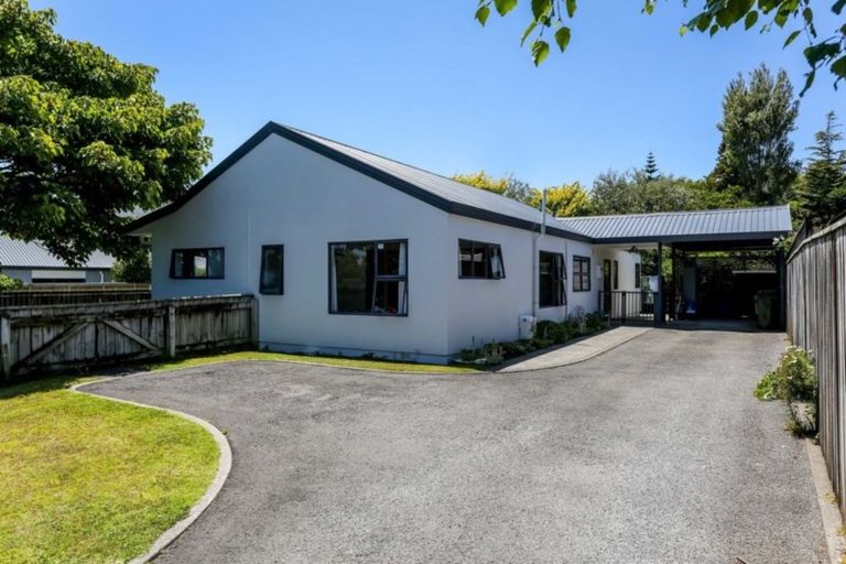 Photo of property in 437 Carrington Street, Upper Vogeltown, New Plymouth, 4310