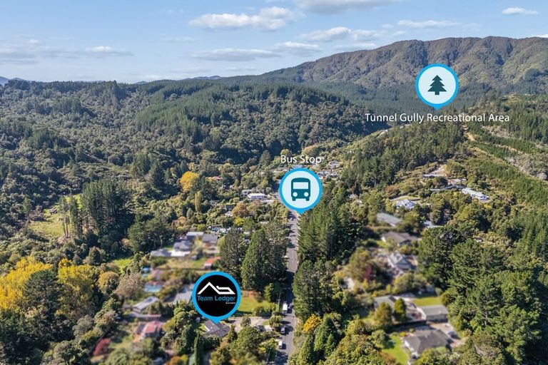 Photo of property in 135 Plateau Road, Te Marua, Upper Hutt, 5018