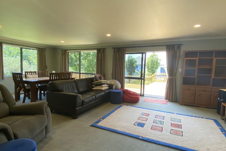 Photo of property in 96 Rototuna Road, Rototuna, Hamilton, 3210