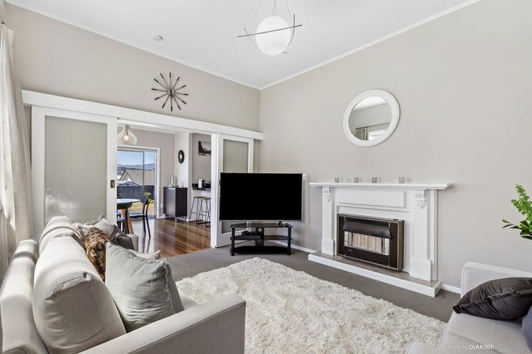 Photo of property in 23 Freyberg Street, Lyall Bay, Wellington, 6022