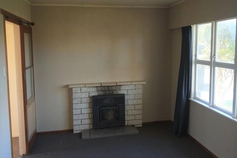 Photo of property in 8 John F Kennedy Drive, Milson, Palmerston North, 4414