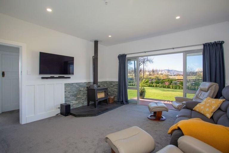 Photo of property in 748 Hudsons Road, Motukarara, Christchurch, 7674