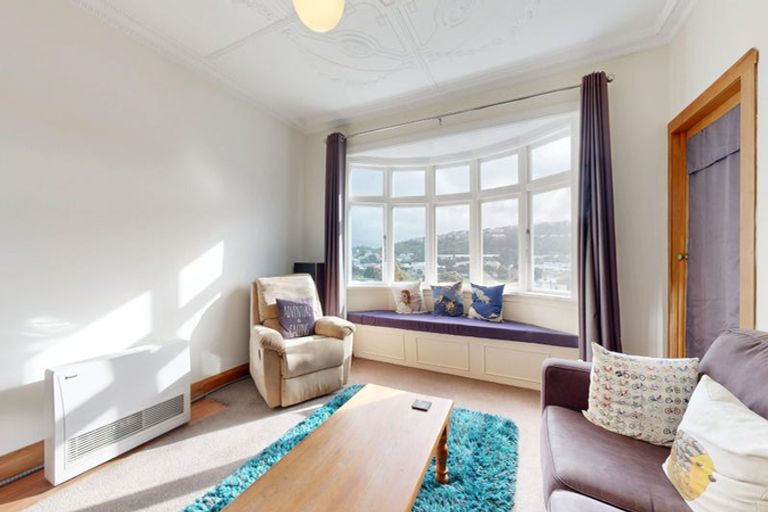 Photo of property in 2 Darlington Terrace, Miramar, Wellington, 6022