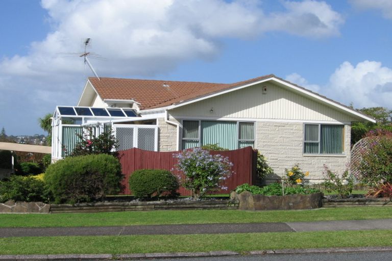 Photo of property in 6 Luton Avenue, Sunnyhills, Auckland, 2010