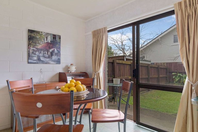 Photo of property in 15 Weld Street, Cambridge, 3434