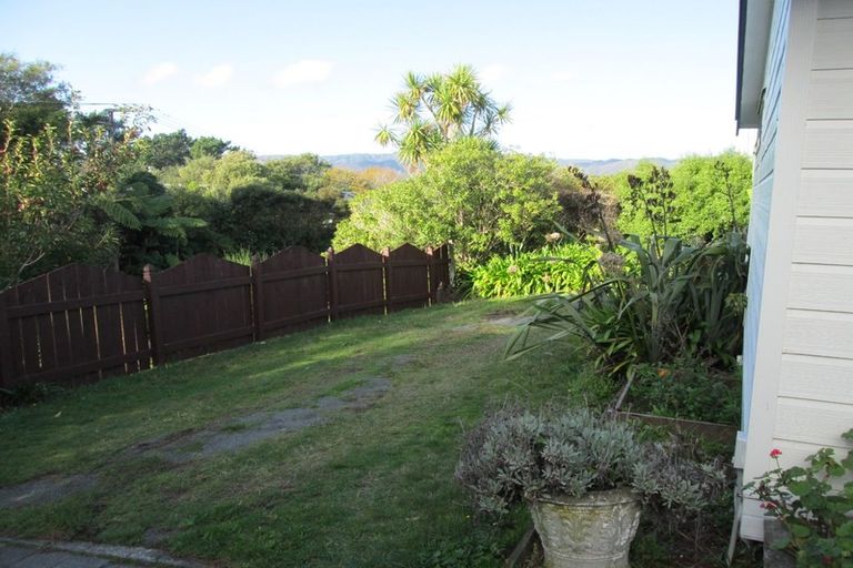 Photo of property in 77 Park Road, Belmont, Lower Hutt, 5010