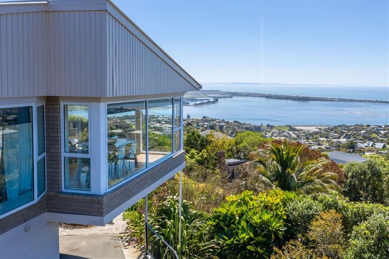 Photo of property in 7 Belleview Terrace, Mount Pleasant, Christchurch, 8081