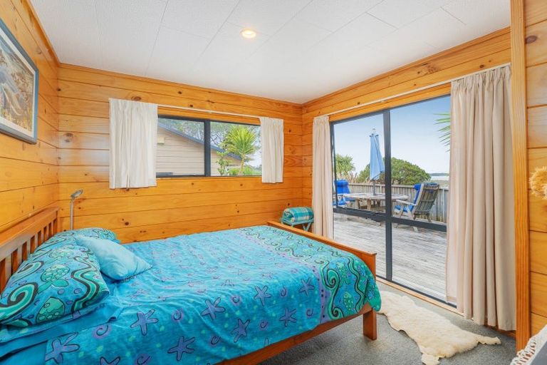 Photo of property in 108 Horongaherehere Row, Te Rerenga, Coromandel, 3582