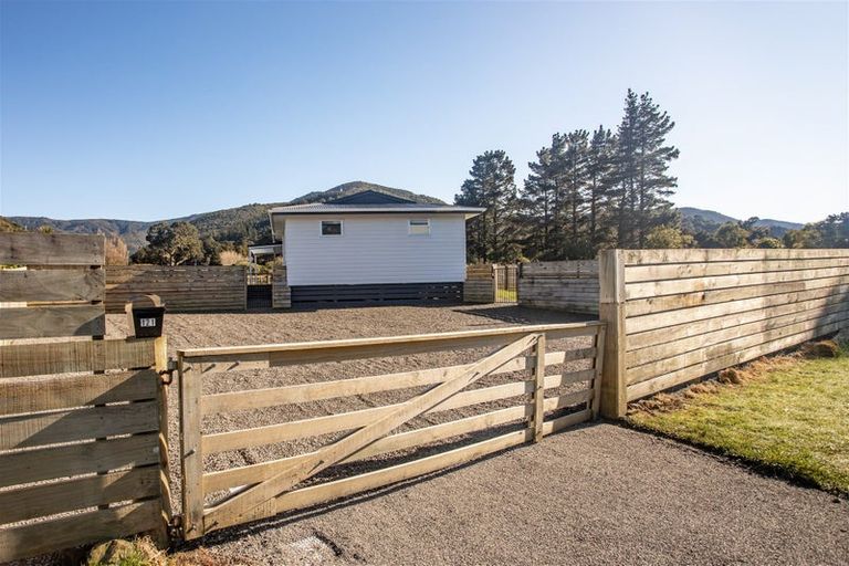 Photo of property in 119 Watt Street, Featherston, 5710