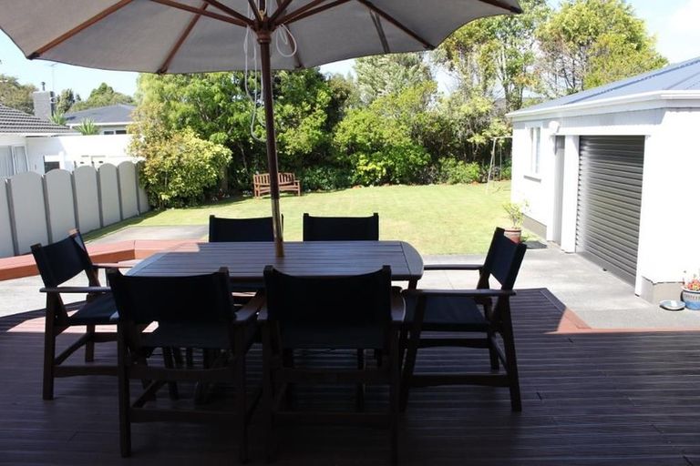 Photo of property in 177 Mangorei Road, Merrilands, New Plymouth, 4312