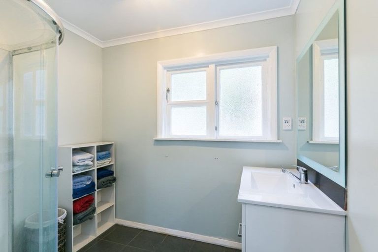 Photo of property in 38a Hine Road, Wainuiomata, Lower Hutt, 5014