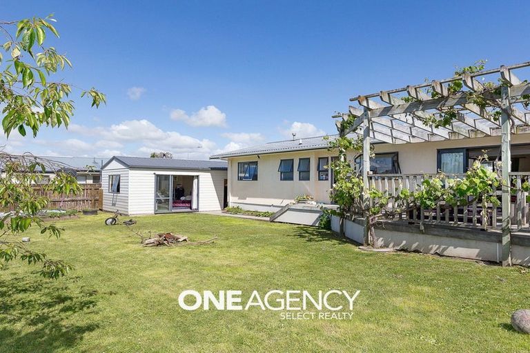 Photo of property in 20 Te Hiko Street, Takapuwahia, Porirua, 5022