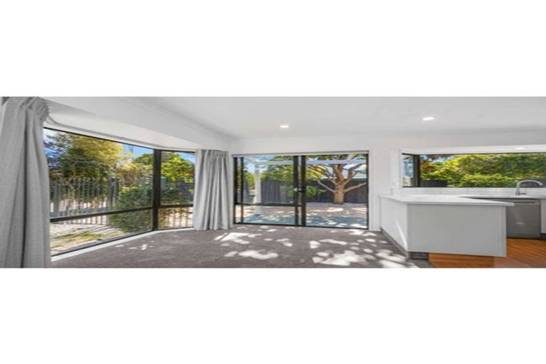 Photo of property in 10a Ronald George Place, Parklands, Christchurch, 8083