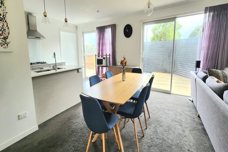 Photo of property in 33 Petherick Crescent, Johnsonville, Wellington, 6037