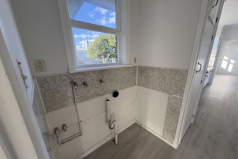 Photo of property in 587 Queen Street East, Levin, 5510