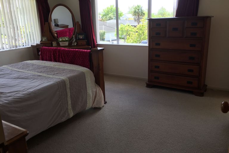 Photo of property in 51 Westpark Drive, West Harbour, Auckland, 0618