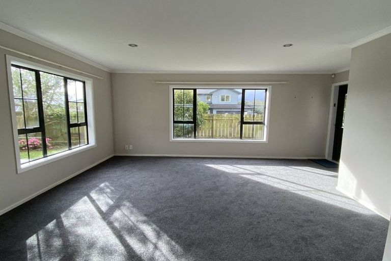 Photo of property in 70a Erlestoke Crescent, Churton Park, Wellington, 6037
