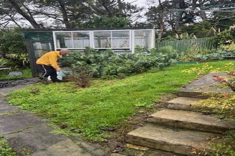 Photo of property in 5 Sandy Beach Road, Tinopai, 0593