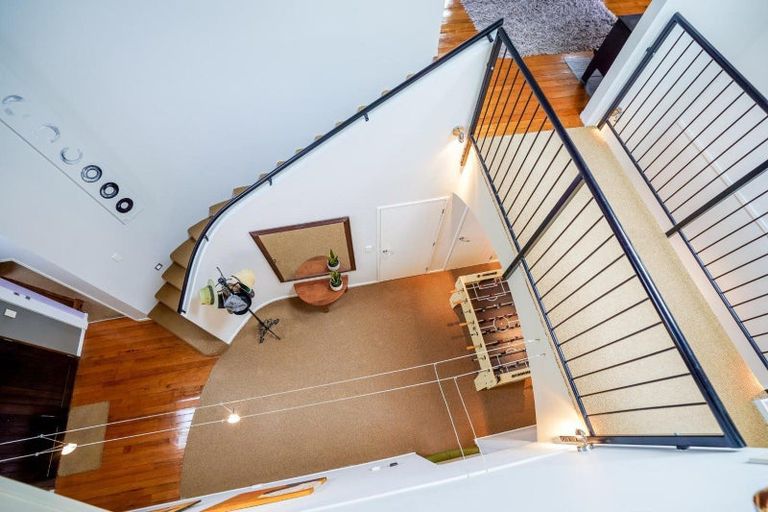 Photo of property in 16 La Lena Grove, Fitzherbert, Palmerston North, 4410