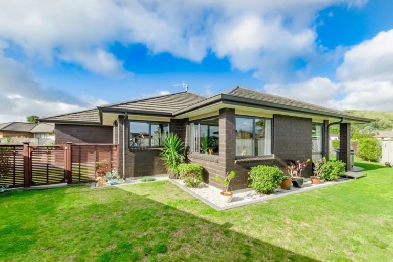 Photo of property in 18 Pearson Place, Paraparaumu, 5032