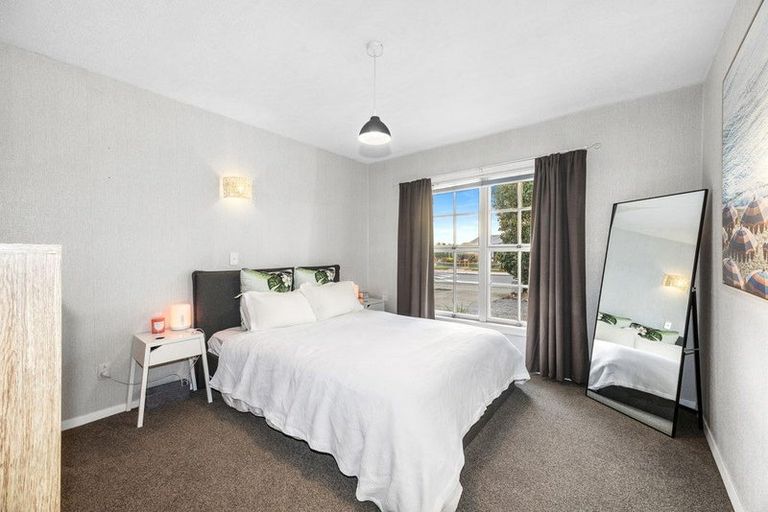 Photo of property in 281 Avonhead Road, Avonhead, Christchurch, 8042