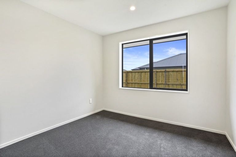 Photo of property in 71 Hilton Drive, Amberley, 7410