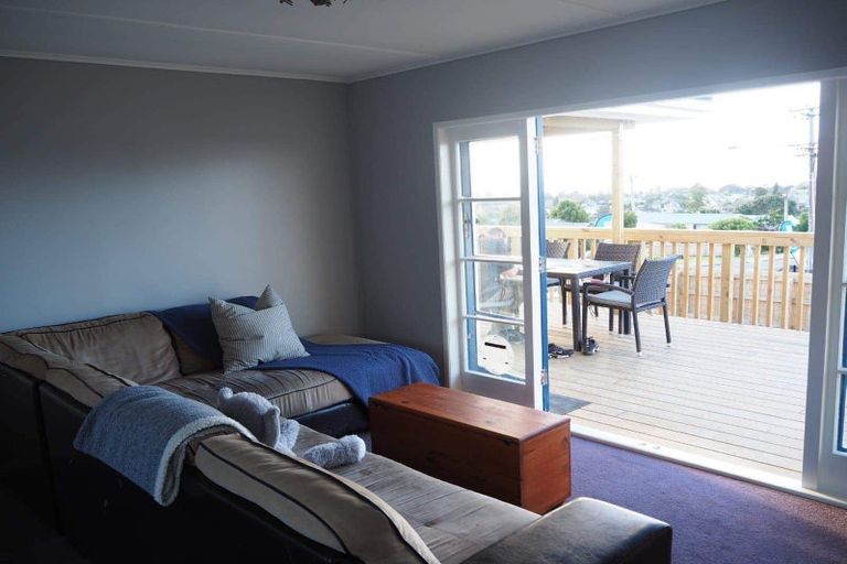 Photo of property in 839b Whangaparaoa Road, Manly, Whangaparaoa, 0930