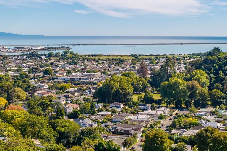 Photo of property in 2 City Heights, Maitai, Nelson, 7010